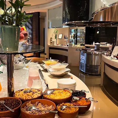 מלון Hyatt Regency קייב