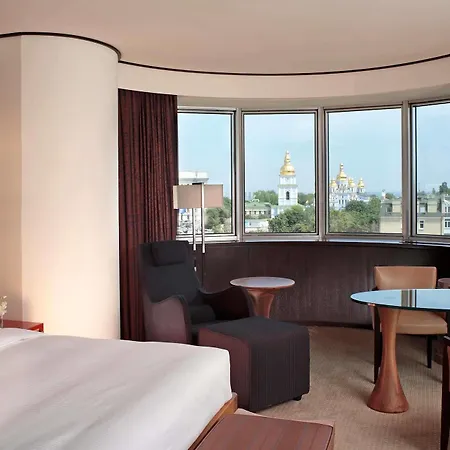 Hyatt Regency Hotel 5*