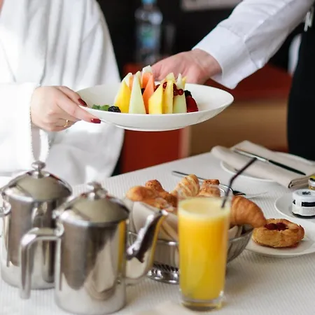 Hyatt Regency 5*